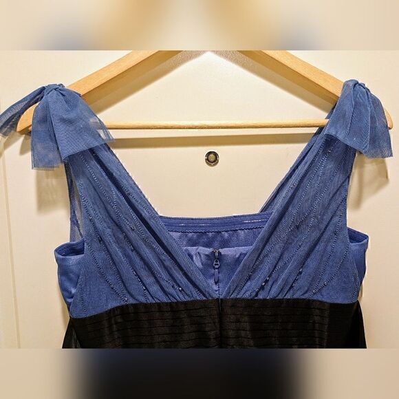 Y2K BCBGMAXAZRIA Size 04 Periwinkle Blue Silk Boned Mini Dress w Beaded Overlay - Picture 8 of 10